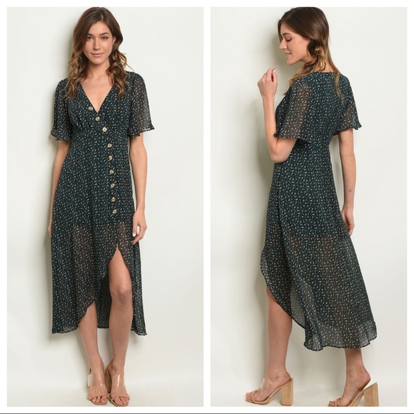 Closet clear 🚨 V-neck high low maxi dress - Picture 2 of 3